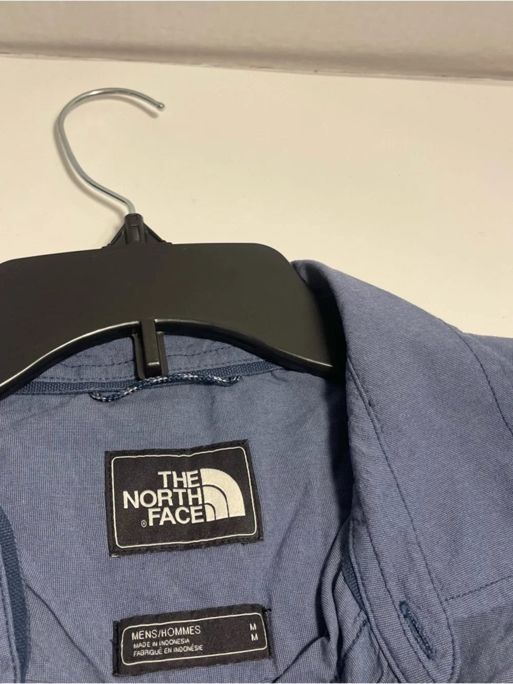 The North Face Button Down Shirt M Gray Short Sleeve Nylon Performance Outdoor